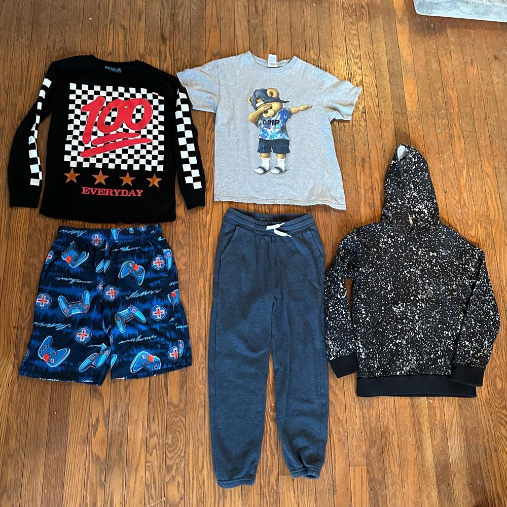Boys Loungewear Bundle Sweatpants Sweatshirt Tees Casual‎ Athleisure M - Picture 16 of 16
